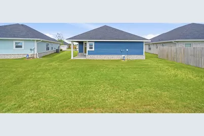 586 Alleyoak Lane, Freeport, FL 32439 - Photo 2