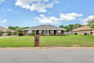2387 Barberee Dr, Crestview, FL 32536 - Photo 12
