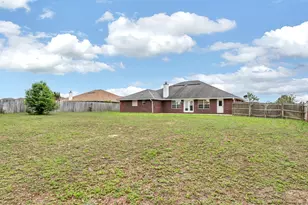 2387 Barberee Dr, Crestview, FL 32536 - Photo 16