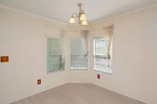 203 W Picasso Cir, Defuniak Springs, FL 32433 - Photo 10