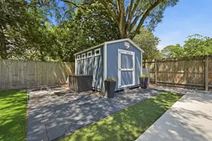 331 SE Wheeler St, Fort Walton Beach, FL 32548 - Photo 14