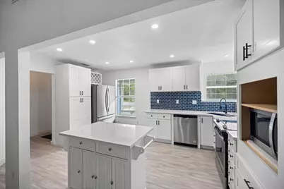 213 Cadillac Avenue, Niceville, FL 32578 - Photo 8