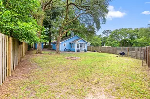 213 Cadillac Ave, Niceville, FL 32578 - Photo 52