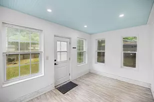 213 Cadillac Ave, Niceville, FL 32578 - Photo 16