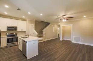 350 Date Palm Ln, Freeport, FL 32439 - Photo 2