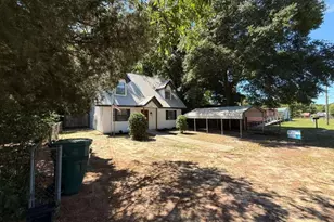 127 S 22nd St, Defuniak Springs, FL 32435 - Photo 1