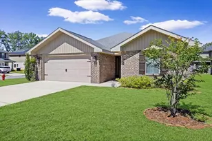 232 Baycliff Dr, Crestview, FL 32536 - Photo 2
