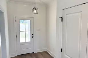 5906 Luckenbach Ln, Crestview, FL 32539 - Photo 2