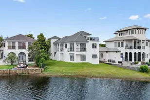 101 Vista Bluffs, Destin, FL 32541 - Photo 24
