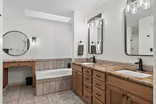 90 W Country Club Dr, Destin, FL 32541 - Photo 28