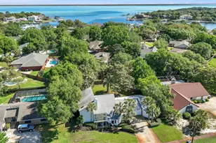 90 W Country Club Dr, Destin, FL 32541 - Photo 30