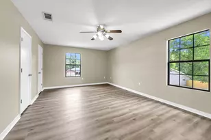 5998 Creekside Cir, Crestview, FL 32536 - Photo 4