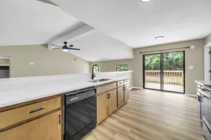 5998 Creekside Cir, Crestview, FL 32536 - Photo 20