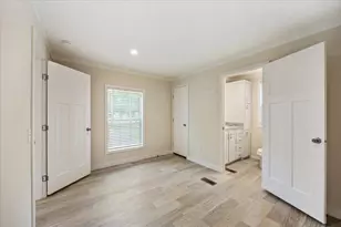 45 Royal Palm Ave, Defuniak Springs, FL 32433 - Photo 10