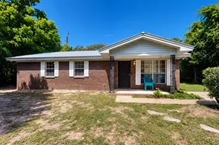 834 McDonald St, Crestview, FL 32536 - Photo 1