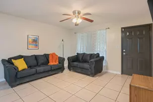 834 McDonald St, Crestview, FL 32536 - Photo 2