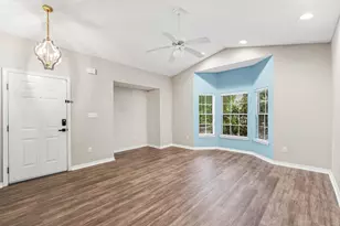 1501 N Partin Dr, Niceville, FL 32578 - Photo 2