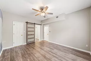 1501 N Partin Dr, Niceville, FL 32578 - Photo 14