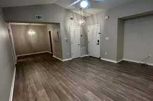 1501 N Partin Dr, Niceville, FL 32578 - Photo 2