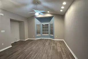 1501 N Partin Dr, Niceville, FL 32578 - Photo 4