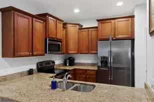 2121 Wilsons Plover Cir, Navarre, FL 32566 - Photo 4