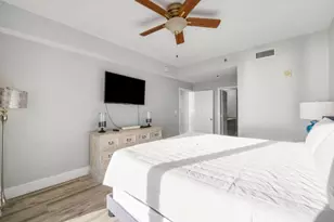 9860 S Thomas Dr, Panama City Beach, FL 32408 - Photo 16