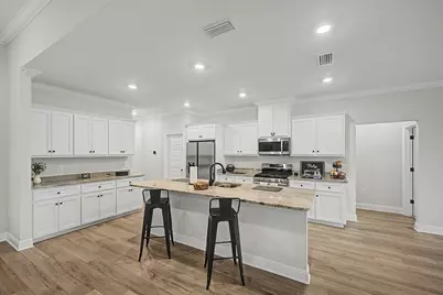 4144 Grassy Run Street, Milton, FL 32583 - Photo 6