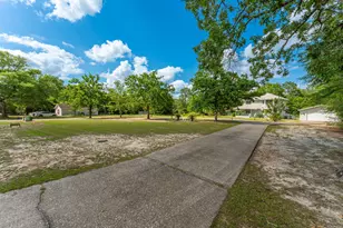 498 Florence Dr, Defuniak Springs, FL 32433 - Photo 8