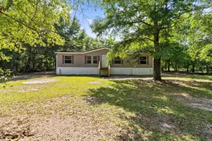 135 N Verdi Ln, Defuniak Springs, FL 32433 - Photo 1