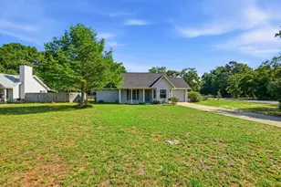 324 John King Rd, Crestview, FL 32539 - Photo 2