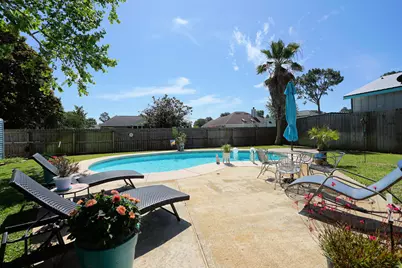 2328 Prytania Circle, Navarre, FL 32566 - Photo 6