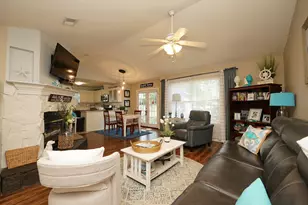 2328 Prytania Cir, Navarre, FL 32566 - Photo 8
