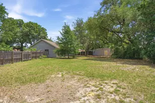 2725 Sherwood Dr, Navarre, FL 32566 - Photo 32