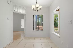 2725 Sherwood Dr, Navarre, FL 32566 - Photo 14