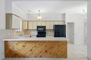 2725 Sherwood Dr, Navarre, FL 32566 - Photo 8