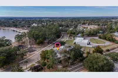 1184 Circle Drive #A, Defuniak Springs, FL 32435 - Photo 10