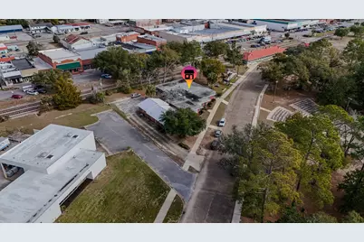 1184 Circle Drive #C, Defuniak Springs, FL 32435 - Photo 6