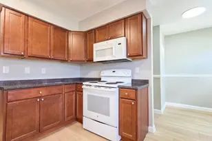 248 Sharon Ct, Mary Esther, FL 32569 - Photo 4