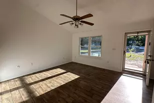 5929 N Meadow Ln, Crestview, FL 32539 - Photo 6