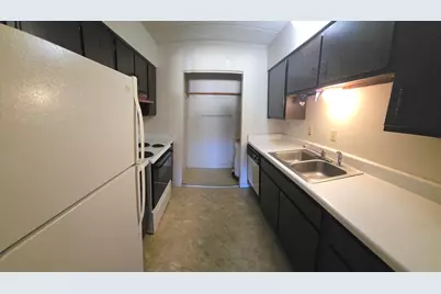 209 W Miracle Strip Parkway #UNIT A203, Mary Esther, FL 32569 - Photo 4
