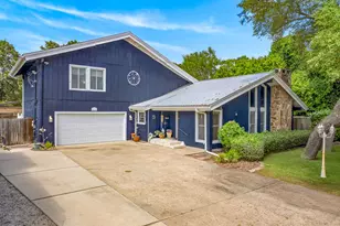 21 NE Wedgewood Ln, Fort Walton Beach, FL 32547 - Photo 2