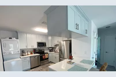 315 Bream Avenue #UNIT 207, Fort Walton Beach, FL 32548 - Photo 2