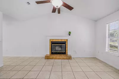 219 W Pinoak Court, Crestview, FL 32539 - Photo 8