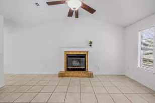 219 W Pinoak Ct, Crestview, FL 32539 - Photo 8