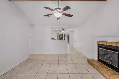 219 W Pinoak Court, Crestview, FL 32539 - Photo 12