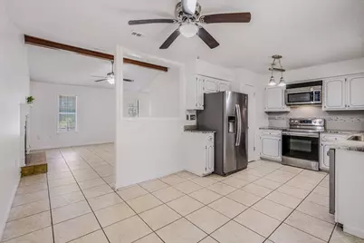 219 W Pinoak Court, Crestview, FL 32539 - Photo 14