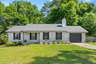 219 W Pinoak Ct, Crestview, FL 32539 - Photo 1