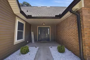 7 Hampton Cir, Niceville, FL 32578 - Photo 4