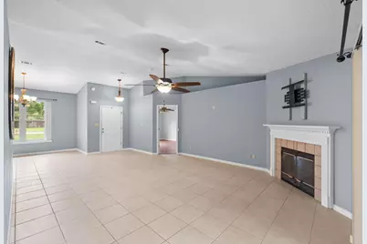 2317 Mary Anne Circle, Navarre, FL 32566 - Photo 6