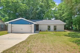 39 9th St, Shalimar, FL 32579 - Photo 1